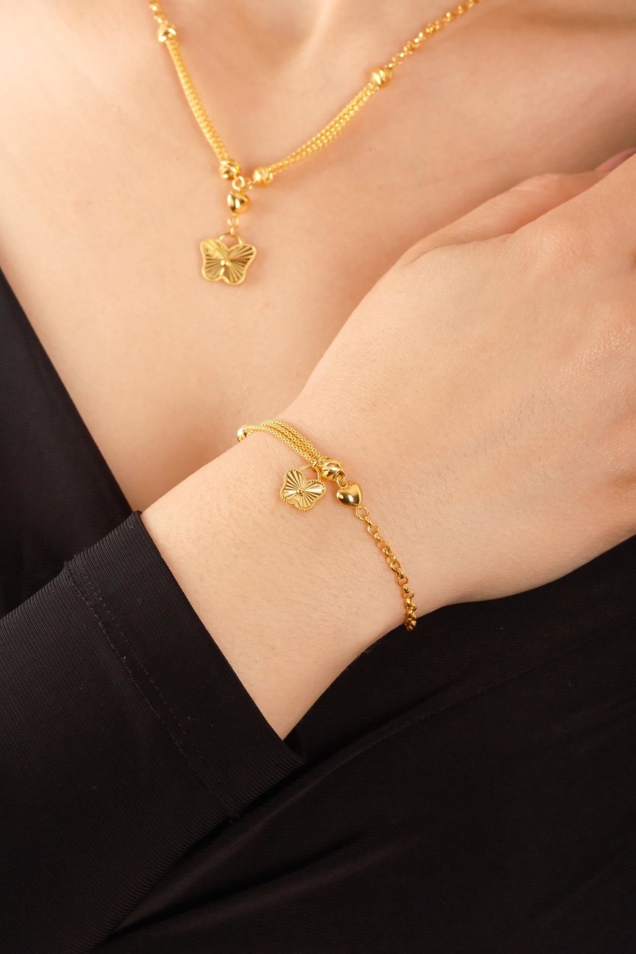 22 AYAR TASARIM SET