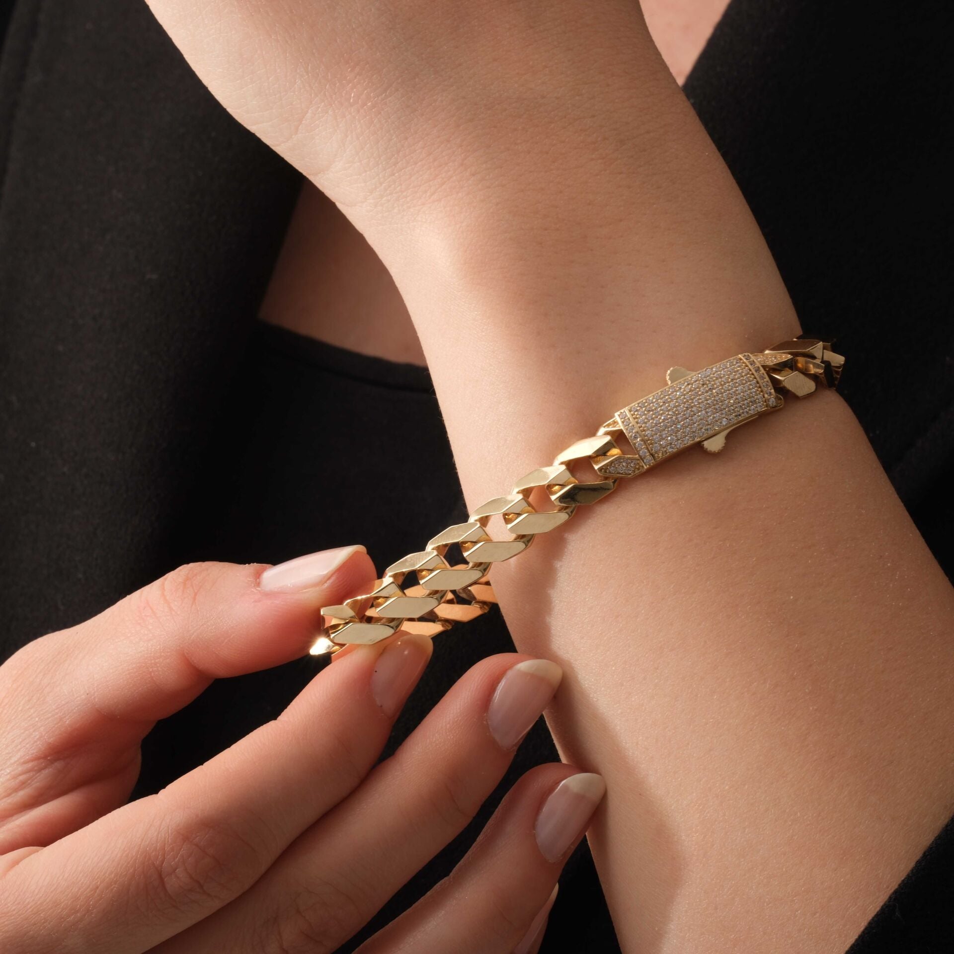 14 AYAR GURMET BİLEKLİK