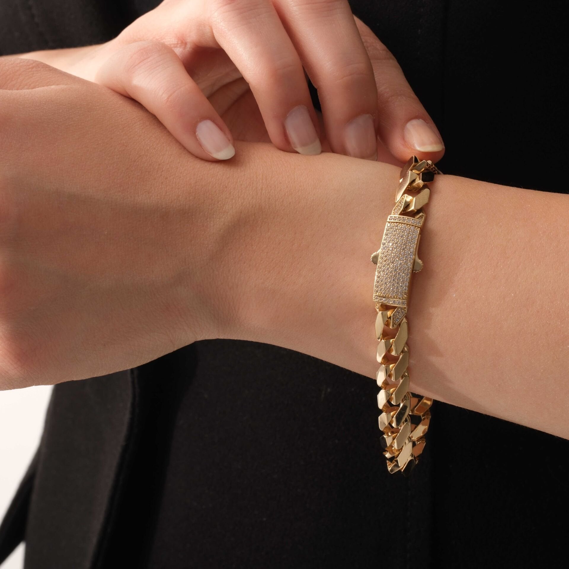 14 AYAR GURMET BİLEKLİK