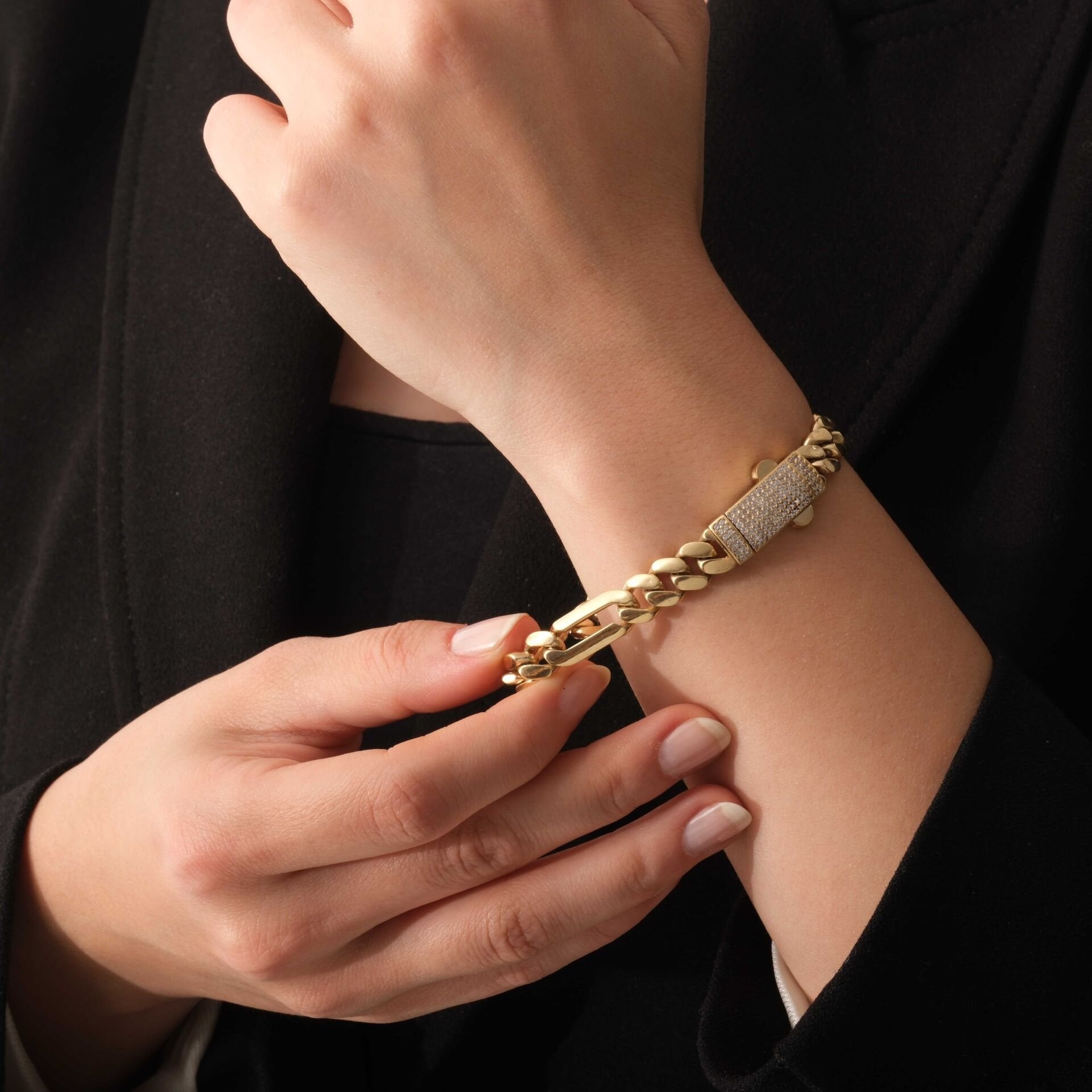 14 AYAR GURMET BİLEKLİK