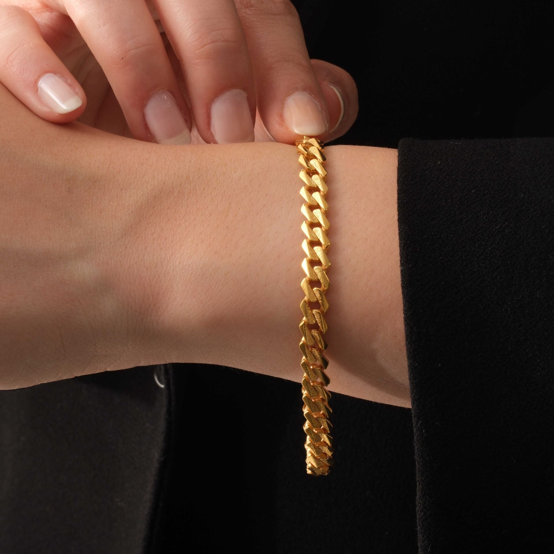 22 AYAR GURMET BİLEKLİK