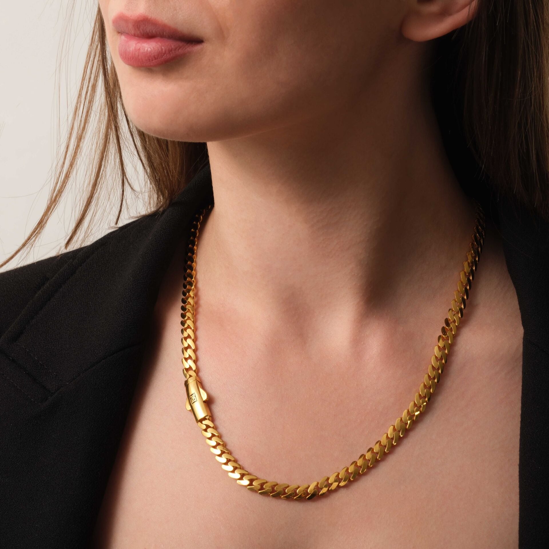 22 AYAR GURMET KOLYE